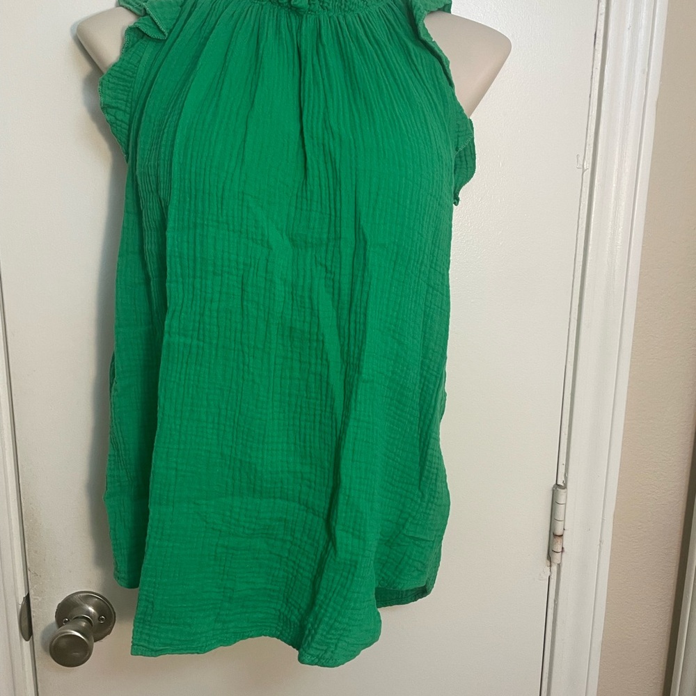 Sleeveless Green Gauze Tunic Top